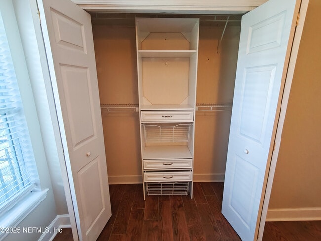 Building Photo - 1505 Majestic View Ln