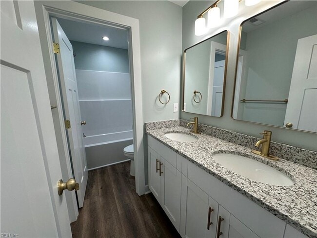 Building Photo - Stunning New Construction in Norview!