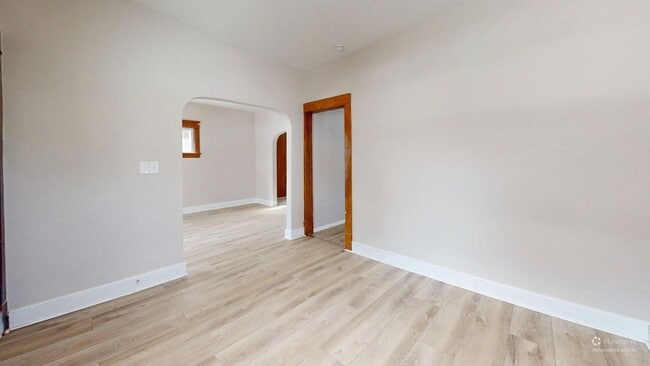 Building Photo - Slavic Village - 4 Bedroom - Single Family Home