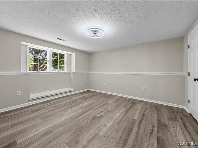 Building Photo - 7604 Roscommon Ct