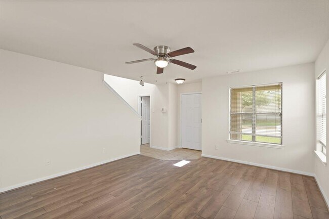 Building Photo - 3819 Jewel Point Dr
