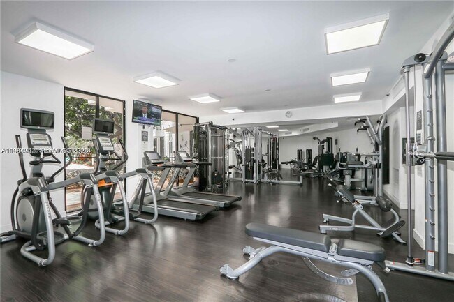 Building Photo - 3300 NE 192 St