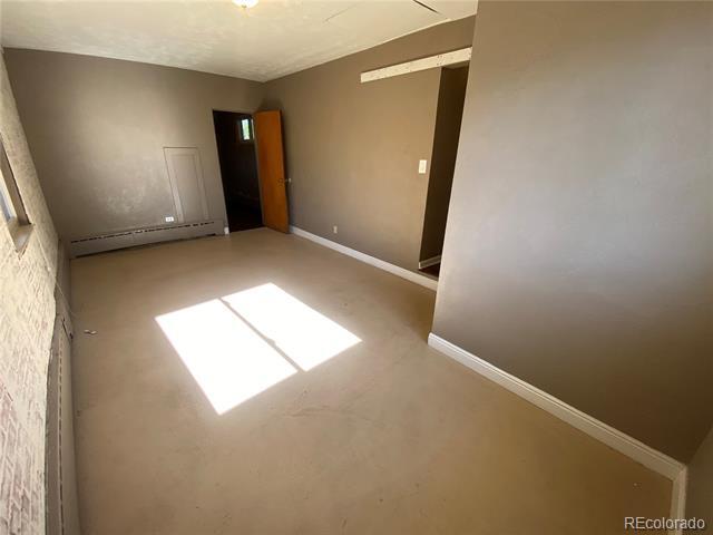 Building Photo - 2545 Zenobia St