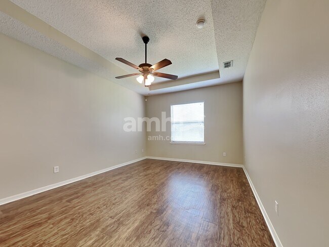 Building Photo - 3634 Meadowgreen Ln