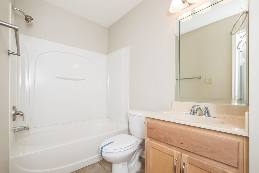 Building Photo - 6284 Manchester Cove