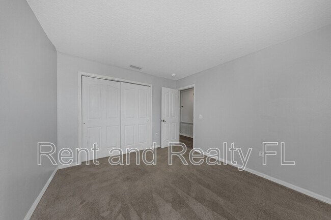 Building Photo - 12107 Fern Haven Ave