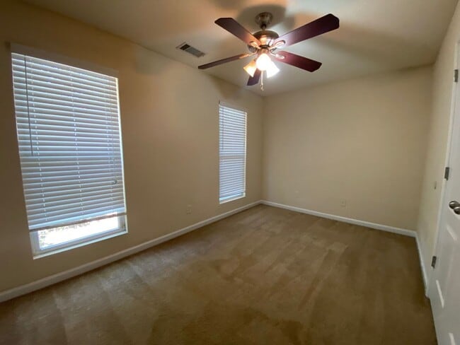 Building Photo - BRIDGEWATER HOME! PRE-LEASING FOR AUGUST 2026!