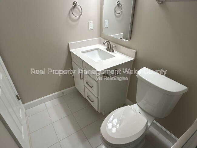 Building Photo - 1100 Kirkeenan Cir