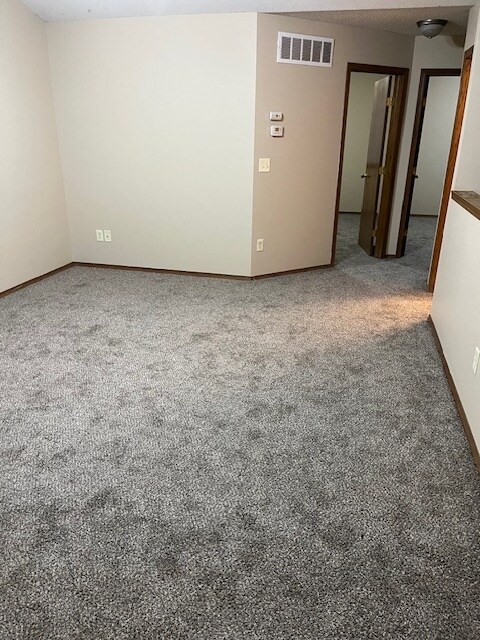 Building Photo - 3844 N Pepper Ridge St