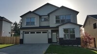 Building Photo - Beautiful 4BR in Camas! Modern Finishes! Close to Shopping & I-5! Schedule a tour today!