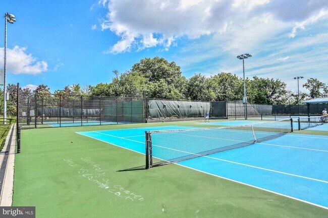 Building Photo - 1830 Columbia Pike
