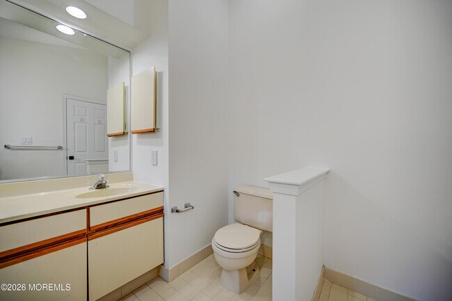 Building Photo - 214 Paddington Ct