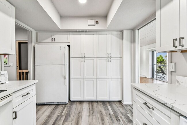 Building Photo - 7745 Manasota Key Rd