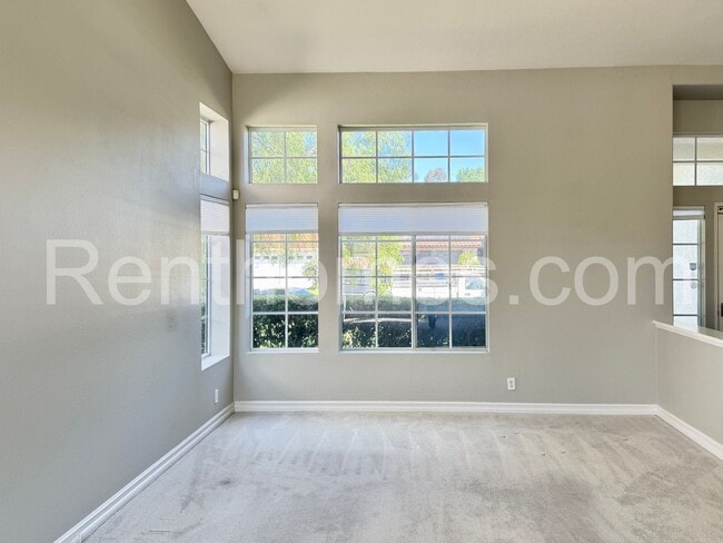 Building Photo - 1737 Willowhaven Rd