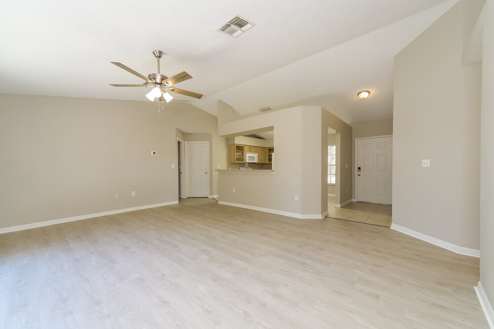 Building Photo - 745 Briargrove Ave