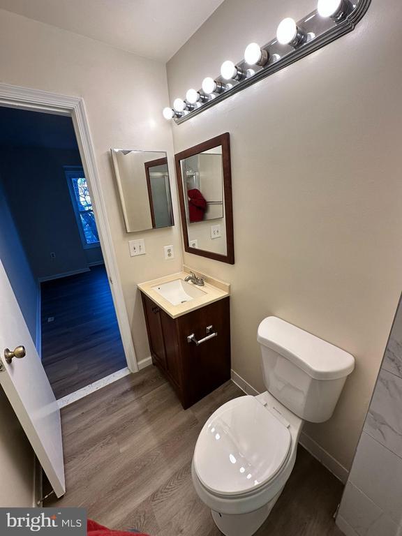 Building Photo - 5235 Walney Rd