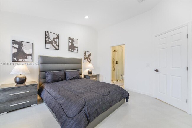 Building Photo - 13526 Jonquil Pl