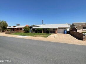 Building Photo - 2320 E Wier Ave