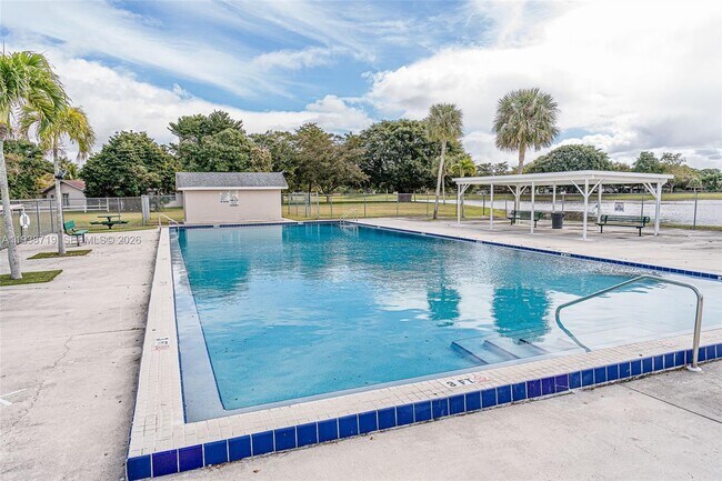 Building Photo - 8107 NW 74th Ave