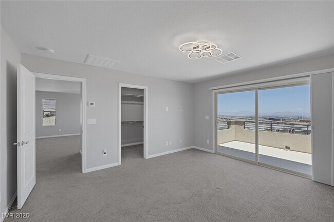 Building Photo - 440 Harmony Bay Ave