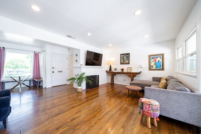 Building Photo - 6307 Tunney Ave