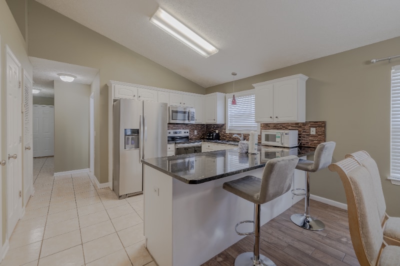 Building Photo - 11718 Seashore Ln