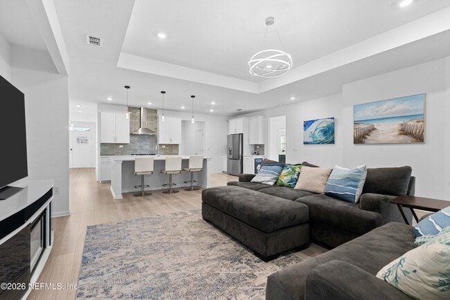 Building Photo - 64 Silver Heron Wy