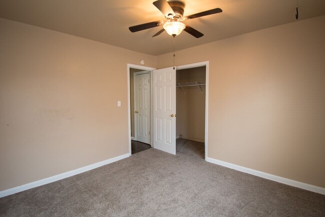 Building Photo - Beautifully Updated Brookside Home Near Riverside!