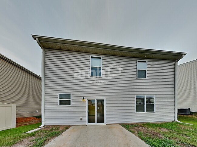 Building Photo - 122 Preservation Drive