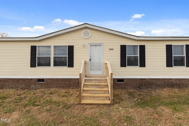 Building Photo - 1385 Live Oak Rd