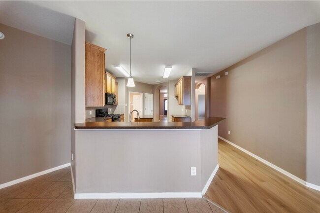 Building Photo - 6007 Wilcox Point Dr