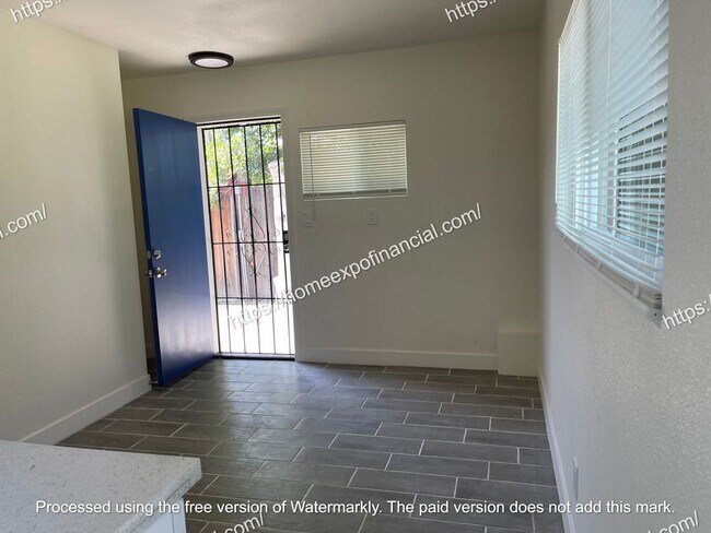 Building Photo - Nice Back Home For Rent