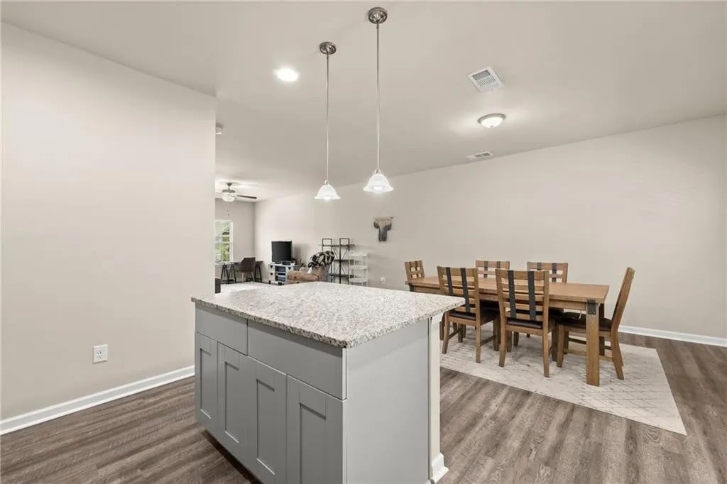 Building Photo - Room in Townhome on Chatham Ridge Dr