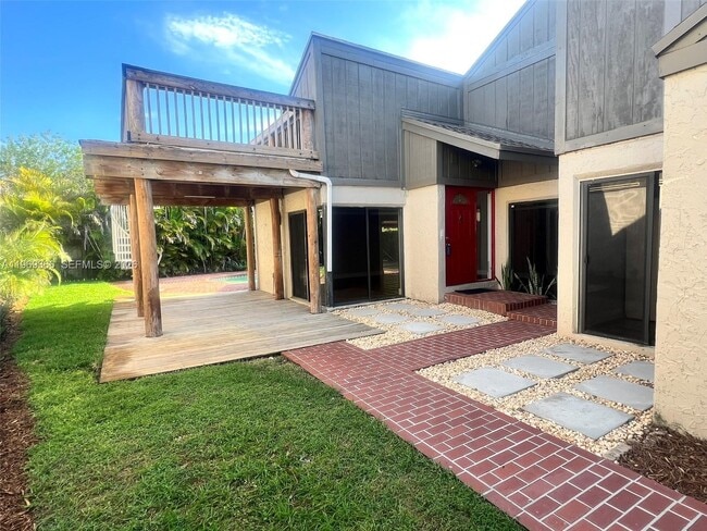 Building Photo - 7512 SW 95th Pl