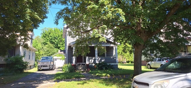 Building Photo - 1734 Ogden Ave NW