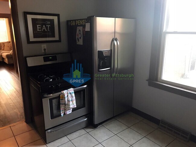 Building Photo - 2-bedroom 1st floor apartment for rent in Oakmont