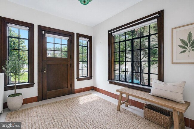 Building Photo - 4602 De Russey Pkwy
