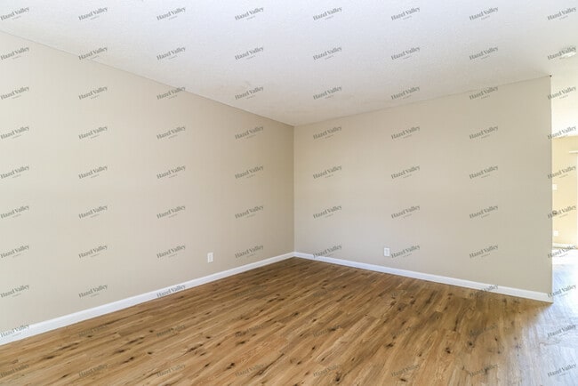 Building Photo - 6842 Champana Ln