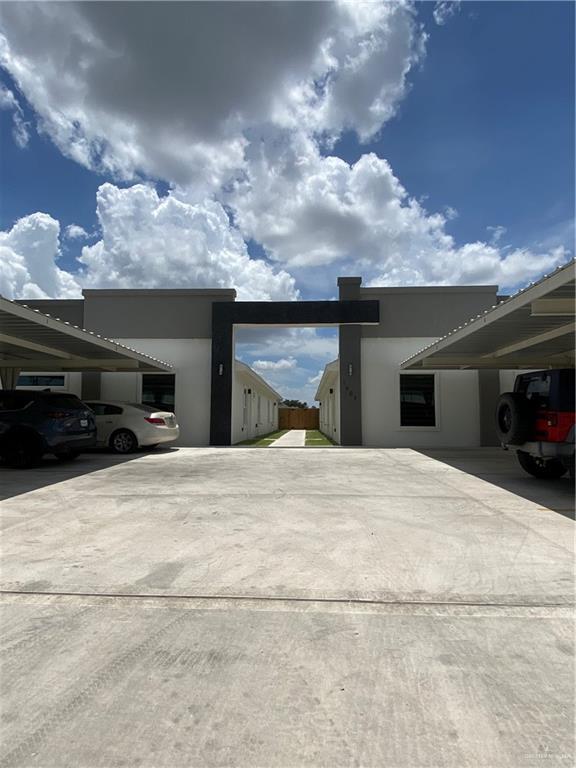 Building Photo - 17 Angelina Dr
