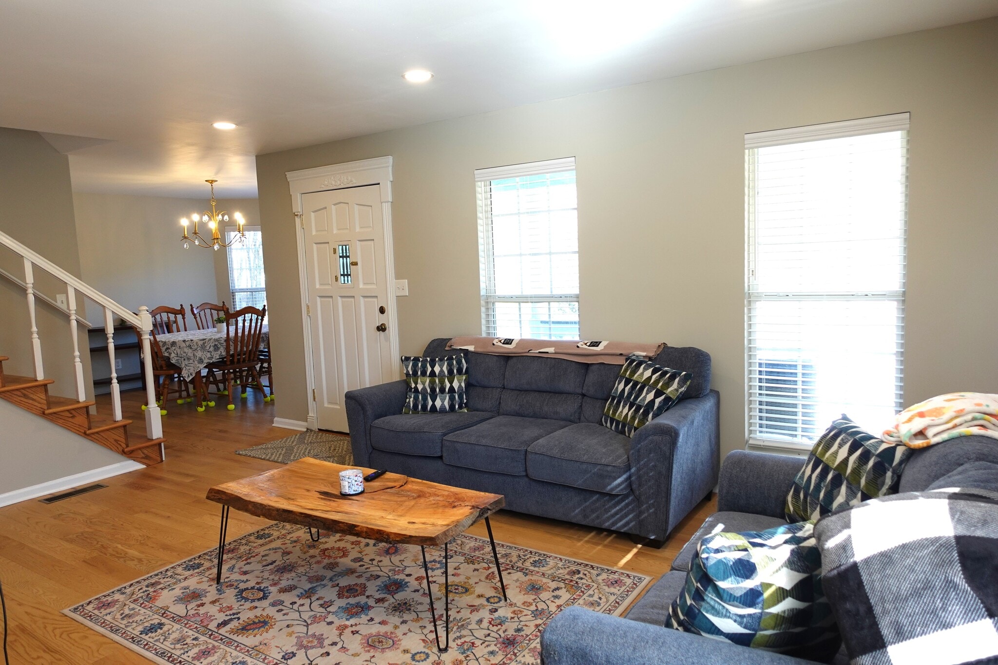 Family Rm - 1333 Holliday Dr