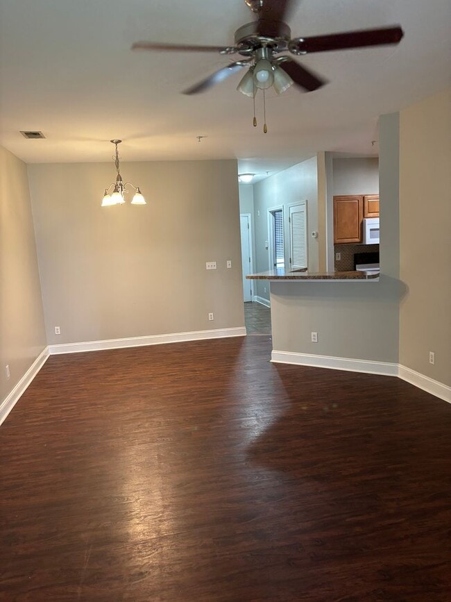 Building Photo - 3-Bedroom, 2-Bedroom Condo