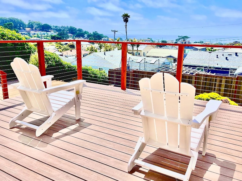 Building Photo - 544 Vista Mar Ave