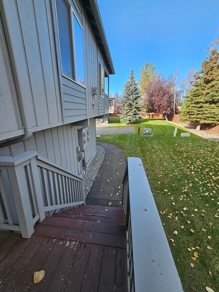 Building Photo - 3030 Lore Rd