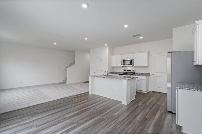 Building Photo - 109 Blackbear Dr