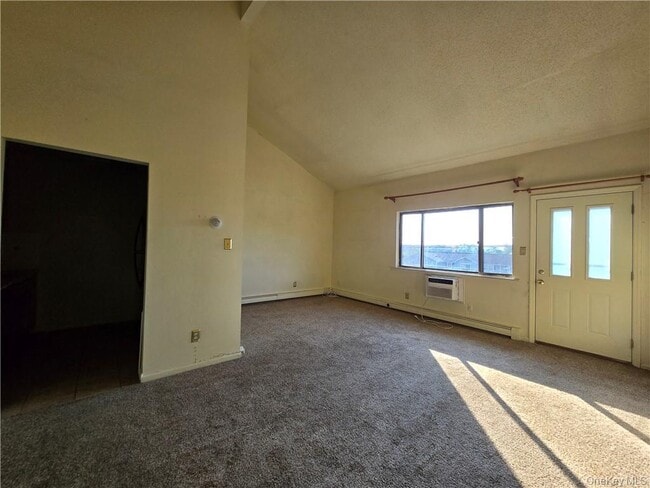 Building Photo - 44 Inwood Rd