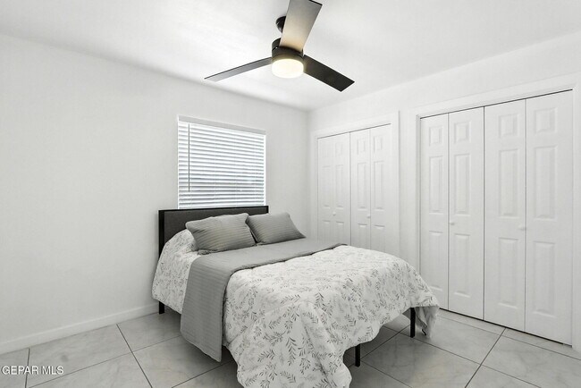 Building Photo - 408 San Blas Dr