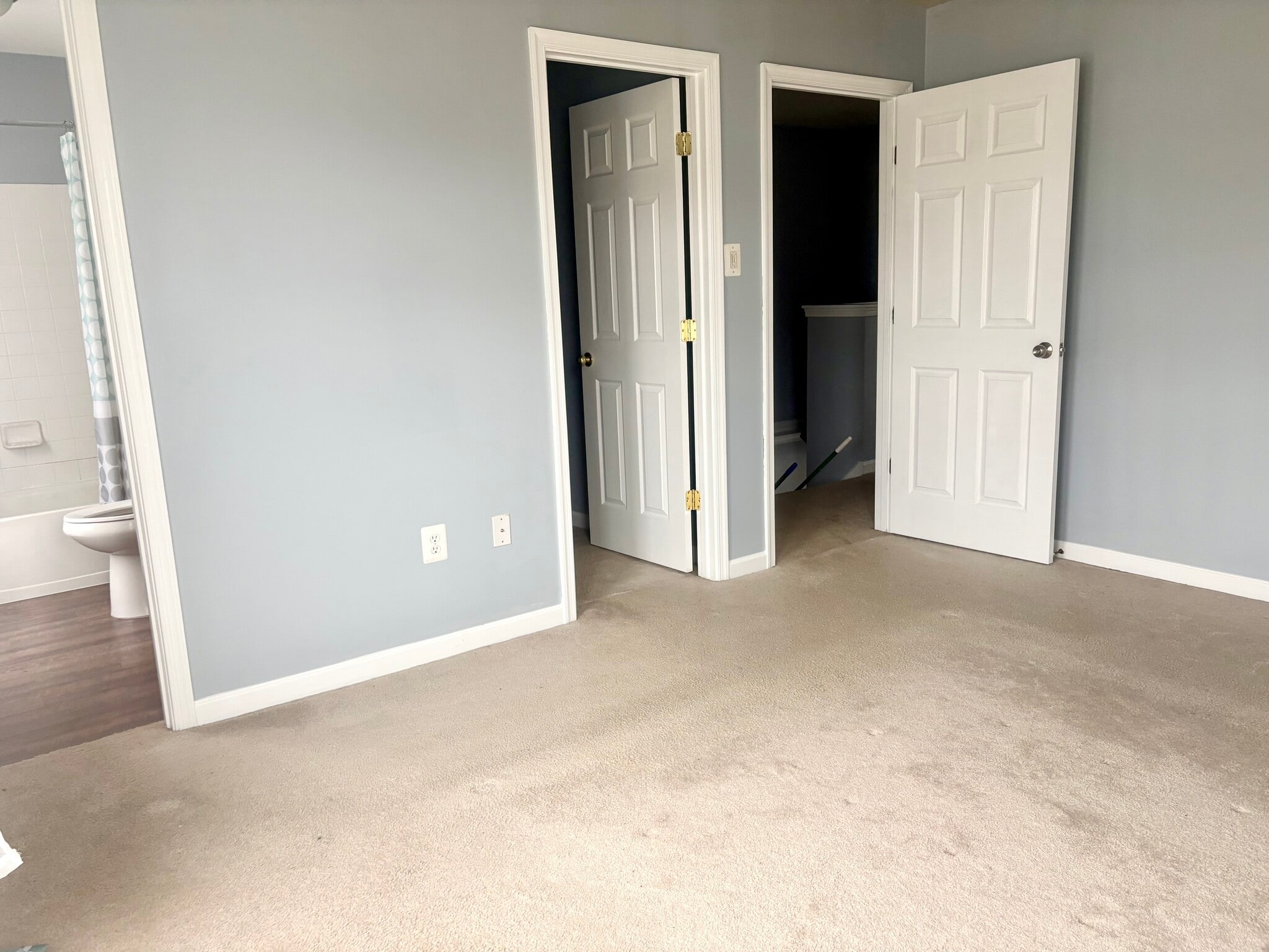 Building Photo - 927 Tipton Rd