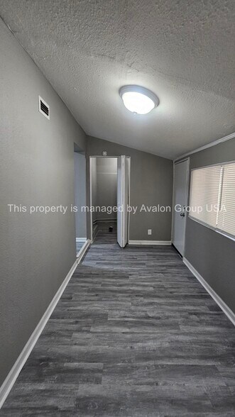 Building Photo - 962 Cornwallis Dr