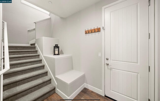 Building Photo - 110 Elworthy Ranch Dr
