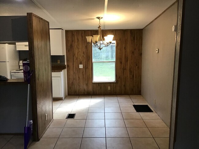 Building Photo - 108 Sandy Beach Ln